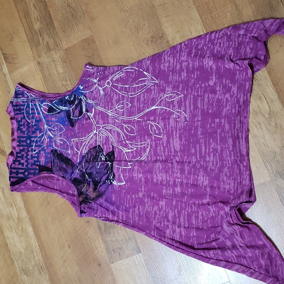 Signature Studio - Floral Burnout Tank with shark bite hem - Ladies Medium - Picture 5 of 14